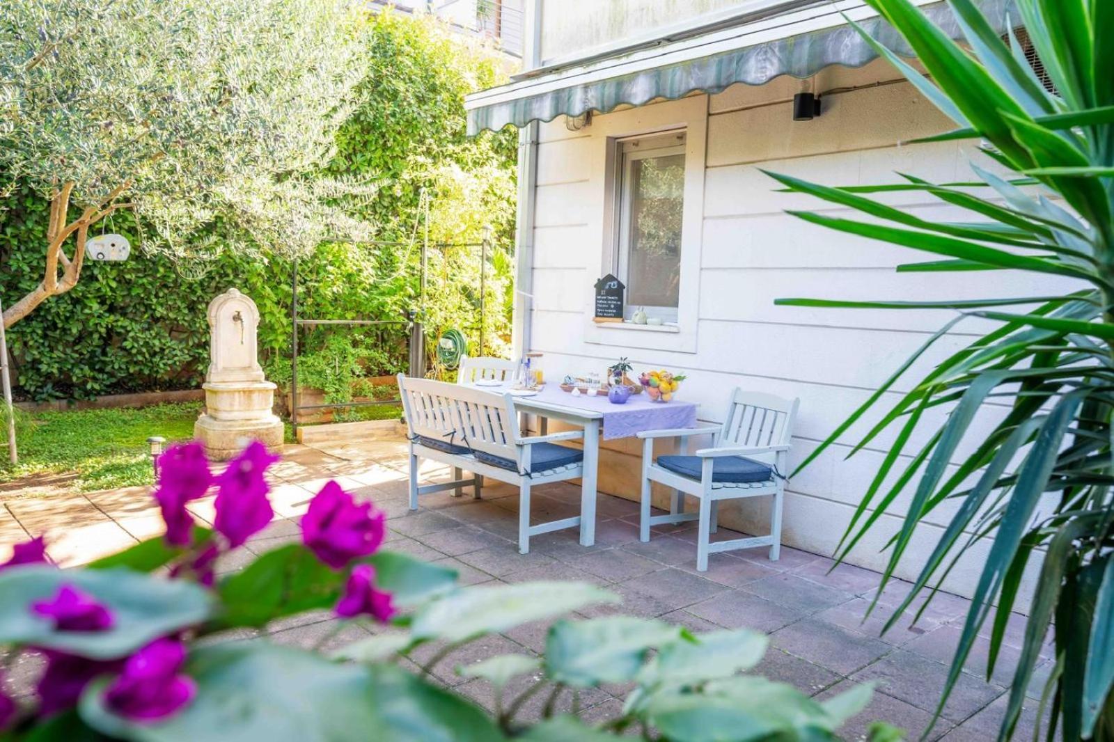 Apartment With Terrace And Garden Next To Marjan Park - 2 Free Bikes Split Exterior photo